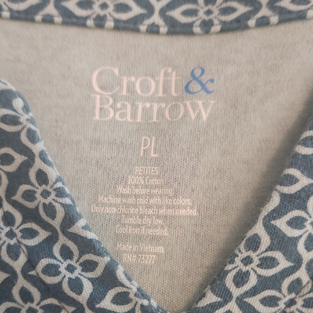 3 For $10 Croft & Barrow Teal Geometric Blouse - Picture 4 of 4